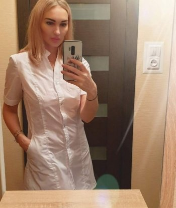 Нежность и опыт - это мои визитные карточки. Ты можешь быть уверен в том, что я сделаю все, чтобы ты почувствовался особенным. Я живу в Москве, городе страсти и возможностей. 🔥
Мои услуги настолько разнообразны, что просто нельзя перечислить их здесь. От классики до экзотики - я исполню все твои сокровенные желания. 🌟
На моих фото ты можешь увидеть, какая я - знойная, соблазнительная и игривая. Они наполнят твои фантазии энергией и страстью. 💋
Мои клиенты оставляют самые лестные отзывы о нашем времени вместе. Моя забота и внимание к каждой детали не оставят тебя равнодушным. Ведь для меня важно, чтобы ты получил истинное удовольствие. 💕
Не откладывай встречу на потом, забудь обо всем и окунись в мир наслаждения вместе со мной. Жду тебя в Москве, готовая доставить тебе незабываемые моменты. ✨ Маргаритка