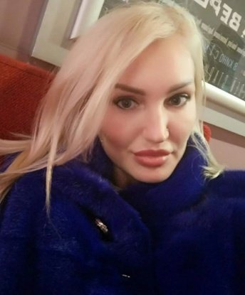 Нежность и опыт - это мои визитные карточки. Ты можешь быть уверен в том, что я сделаю все, чтобы ты почувствовался особенным. Я живу в Москве, городе страсти и возможностей. 🔥
Мои услуги настолько разнообразны, что просто нельзя перечислить их здесь. От классики до экзотики - я исполню все твои сокровенные желания. 🌟
На моих фото ты можешь увидеть, какая я - знойная, соблазнительная и игривая. Они наполнят твои фантазии энергией и страстью. 💋
Мои клиенты оставляют самые лестные отзывы о нашем времени вместе. Моя забота и внимание к каждой детали не оставят тебя равнодушным. Ведь для меня важно, чтобы ты получил истинное удовольствие. 💕
Не откладывай встречу на потом, забудь обо всем и окунись в мир наслаждения вместе со мной. Жду тебя в Москве, готовая доставить тебе незабываемые моменты. ✨ Маргаритка